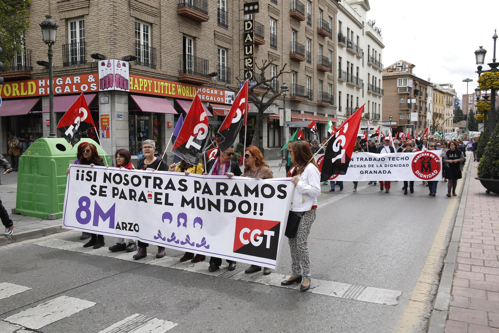 La manifestación del Primero de Mayo de Granada, en imágenes