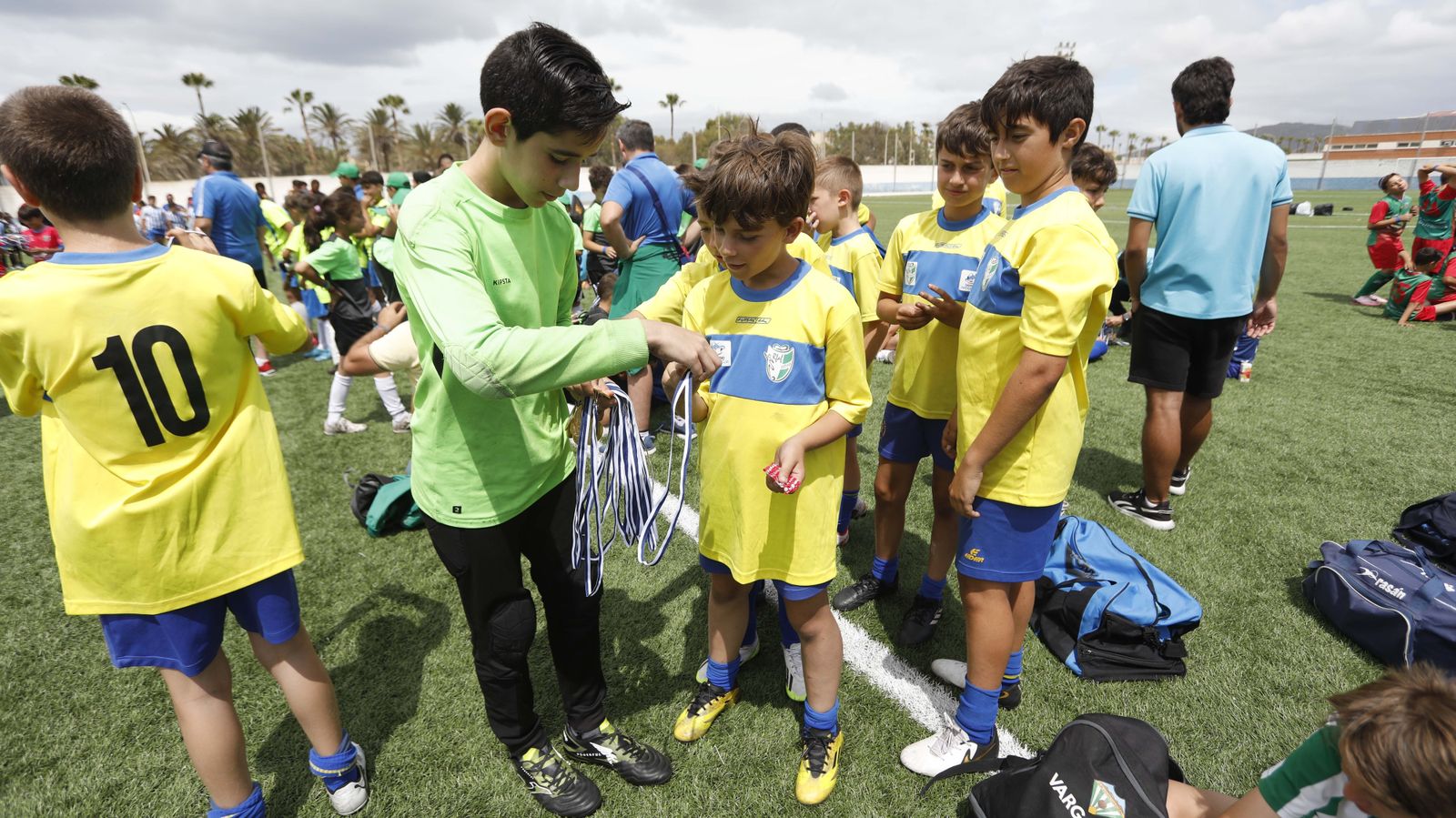Las fotos del torneo internacional de fútbol -7 Julián Niza de La Línea