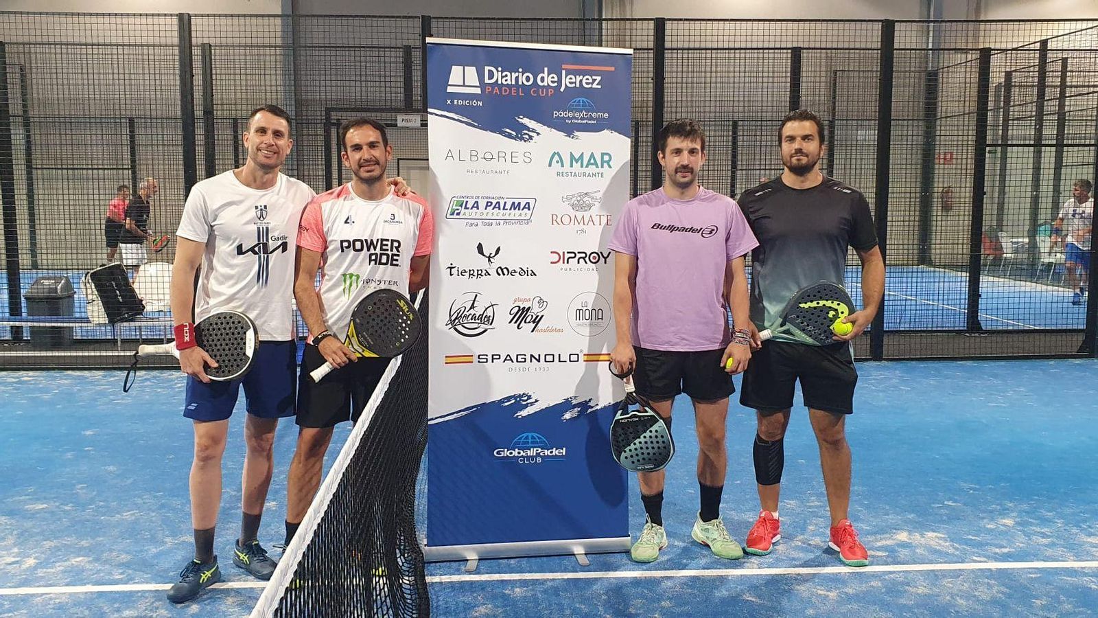 Victor Velarde y José Rubio junto a Álex Pellitero y Toni Soto, Tercera Masculina.