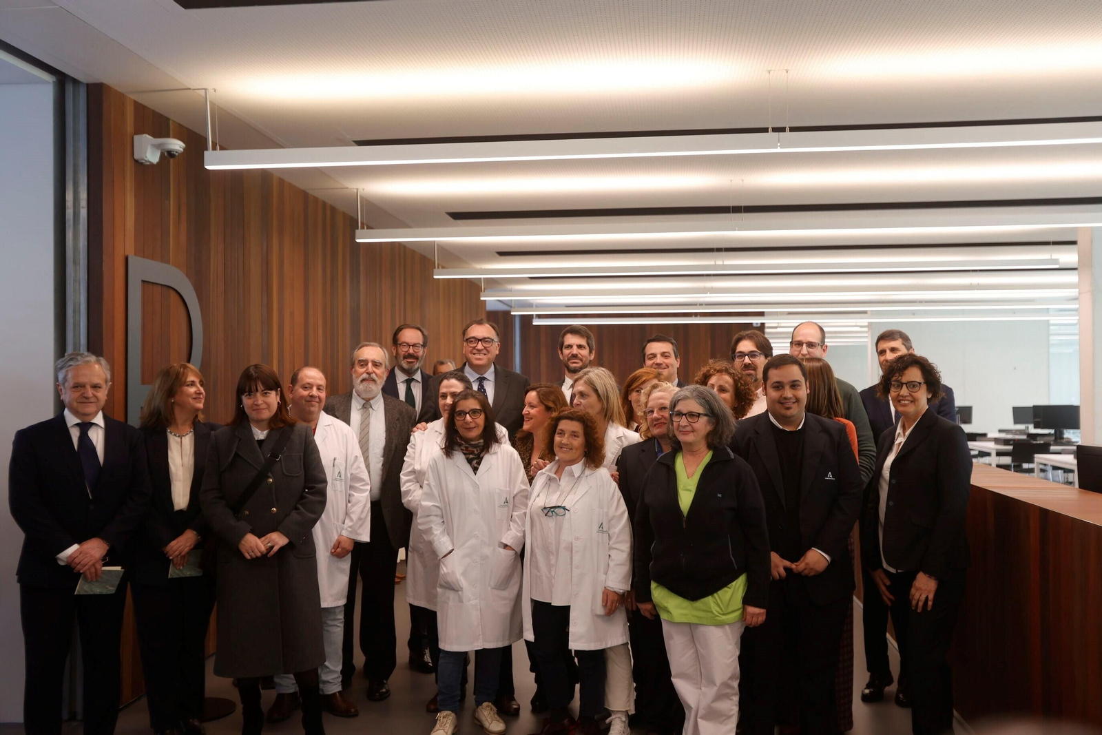 La inauguración de la Biblioteca Grupo Cántico de Córdoba, en imágenes
