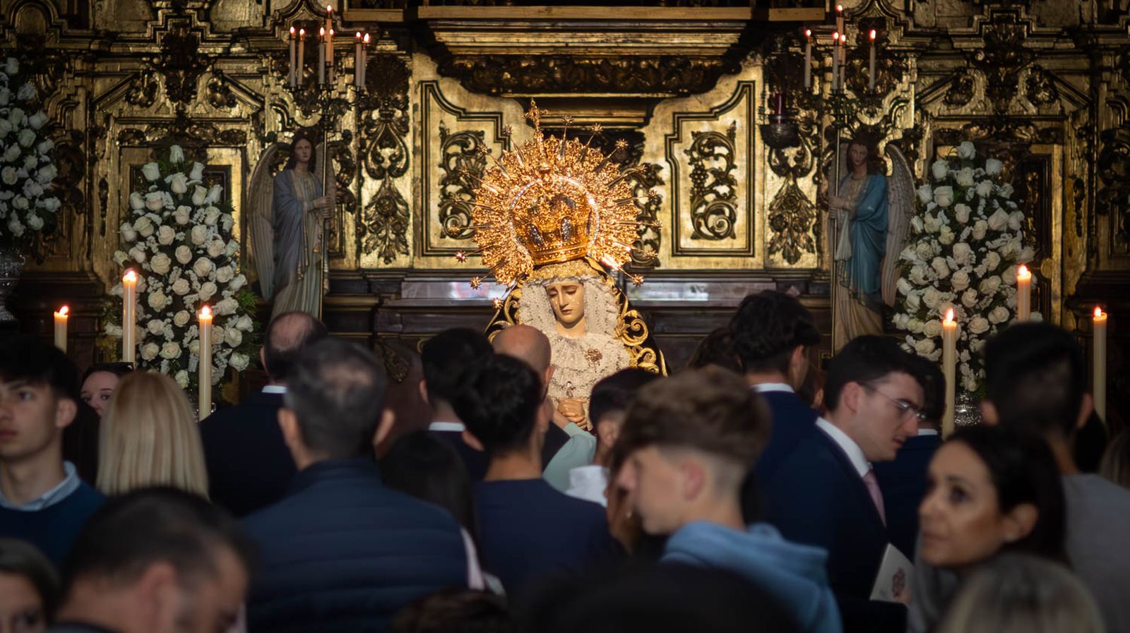 Los besapiés y besamanos del Domingo de Pasión en Jerez