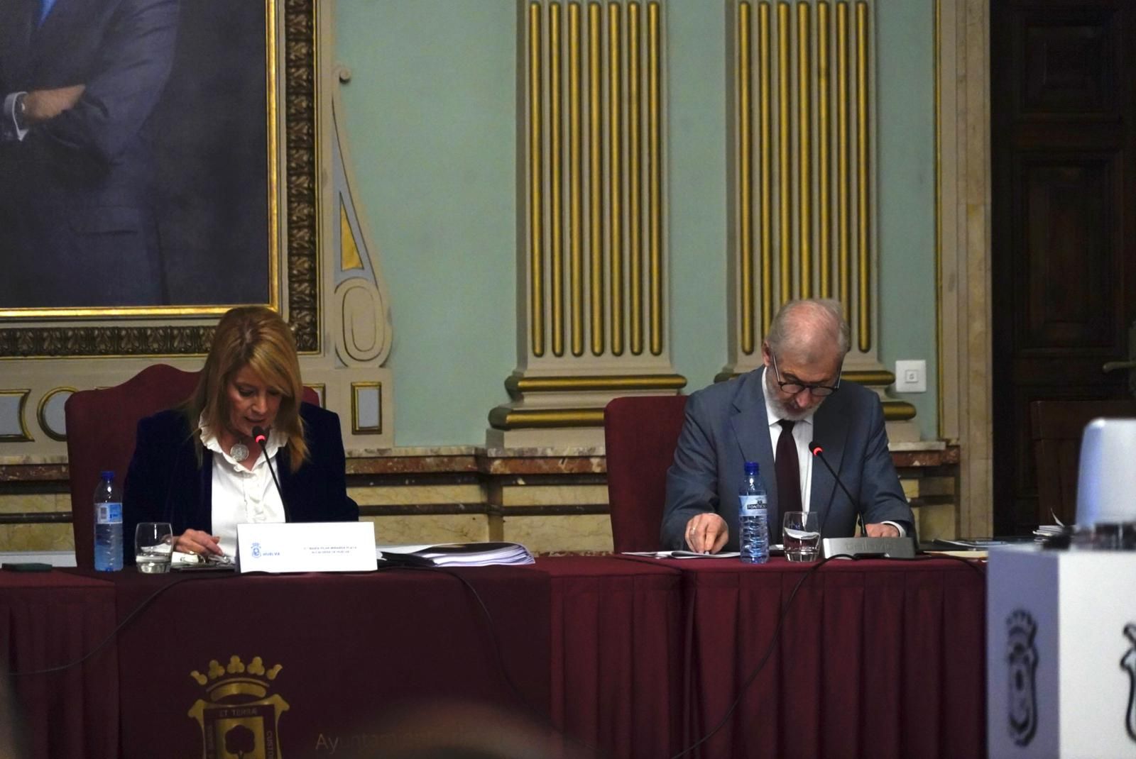 La alcaldesa de Huelva, Pilar Miranda, durante el Pleno.