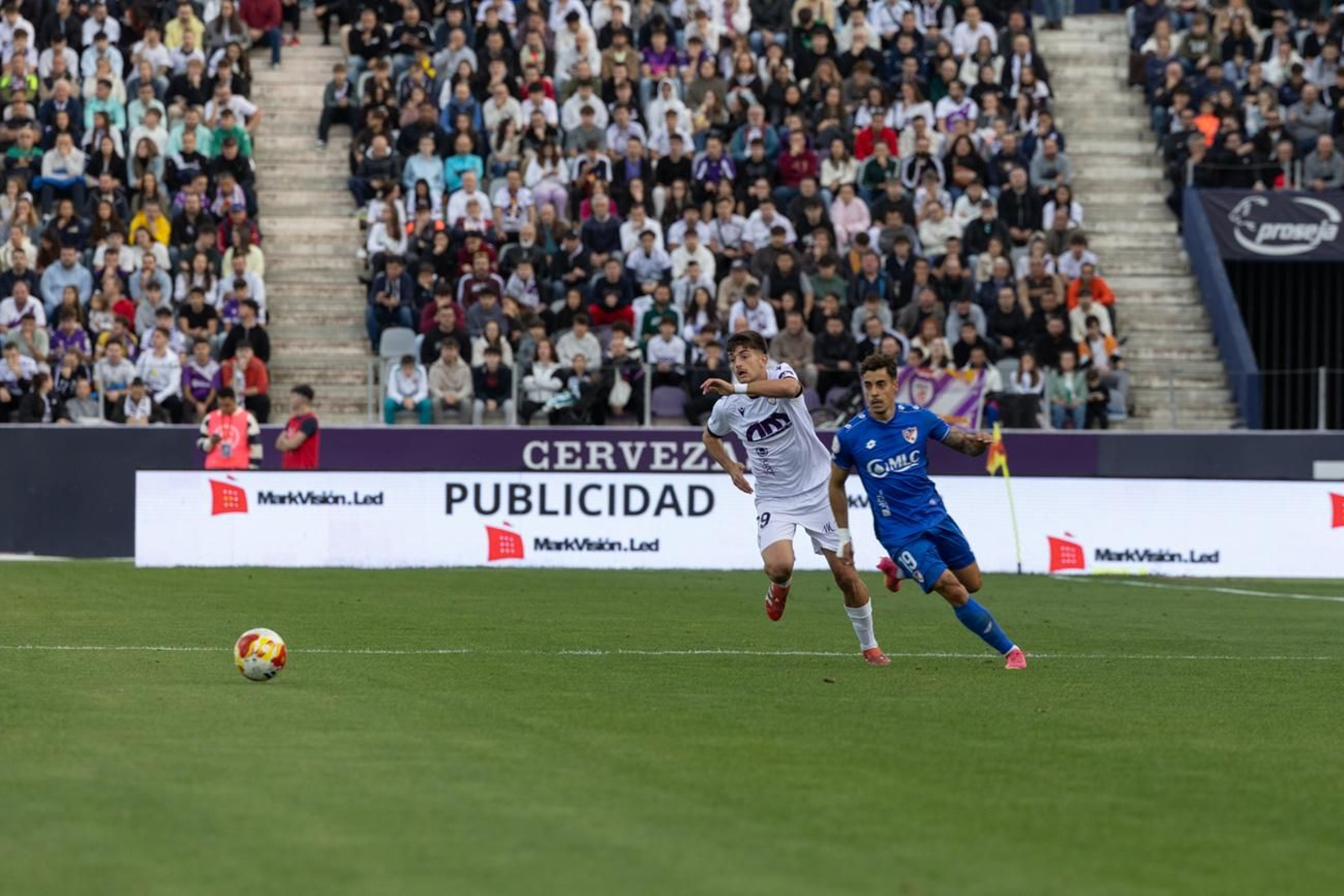 Real Jaén 0-1 Linares Deportivo: las mejores imágenes del clásico provincial