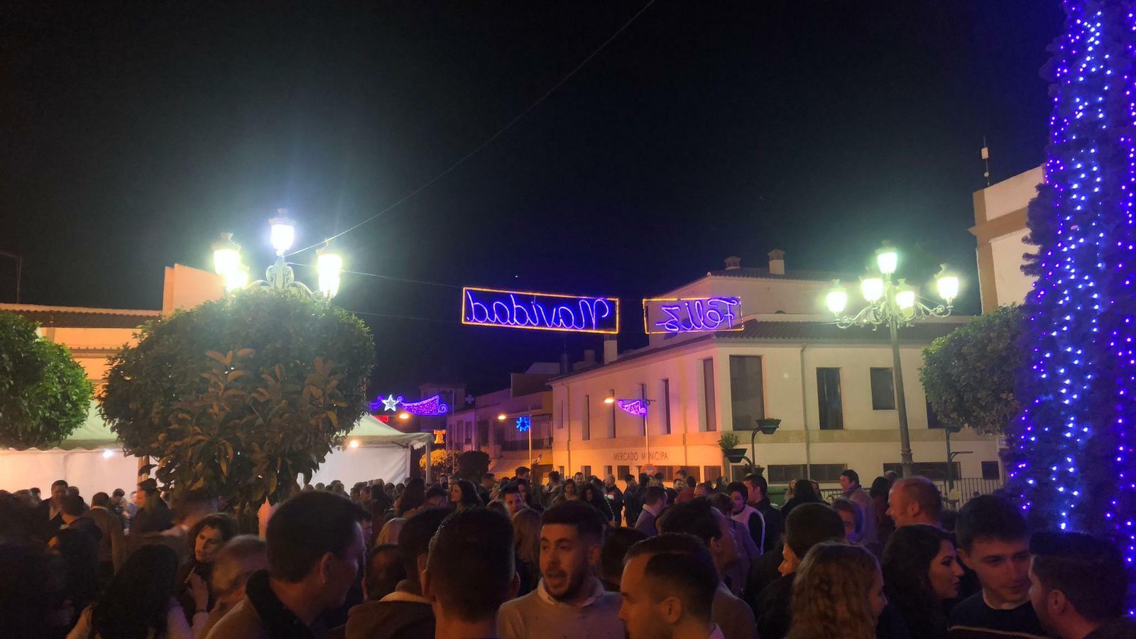 Fiesta de fin de año en Paterna del Campo.