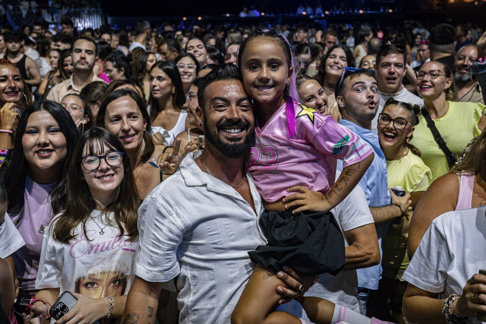Búscate en el concierto de Emilia en el Concert Music Festival