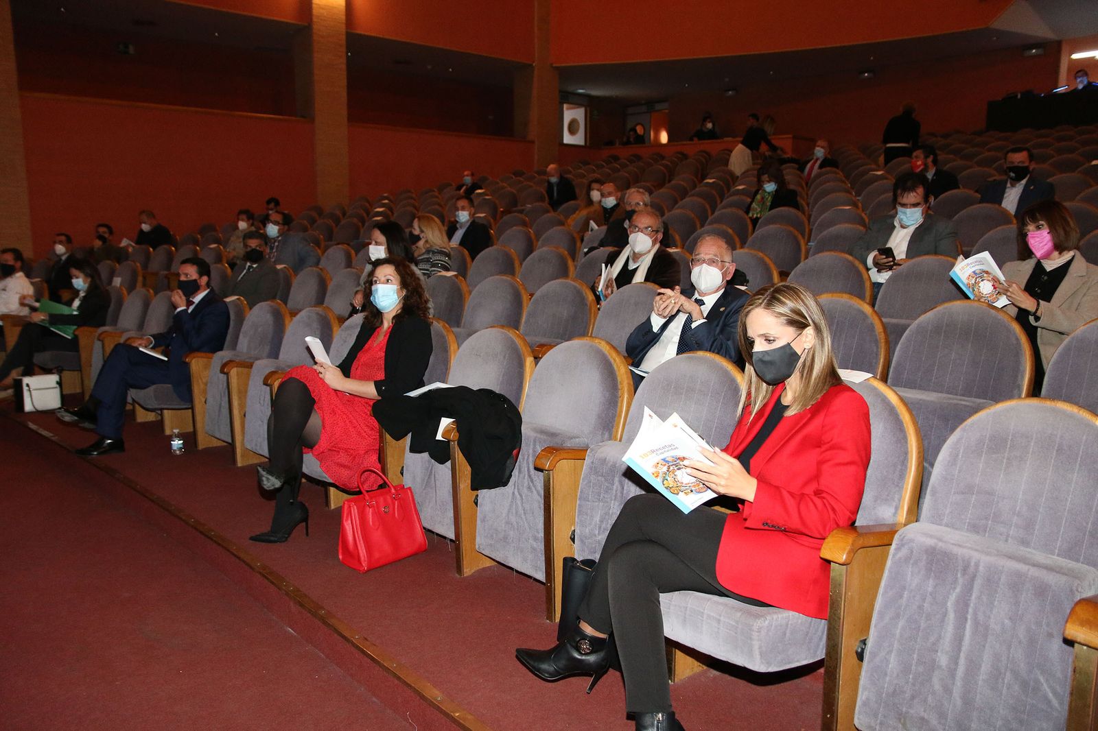 Fotogalería presentación libro '103 Recetas para una Capitalidad'. Almería