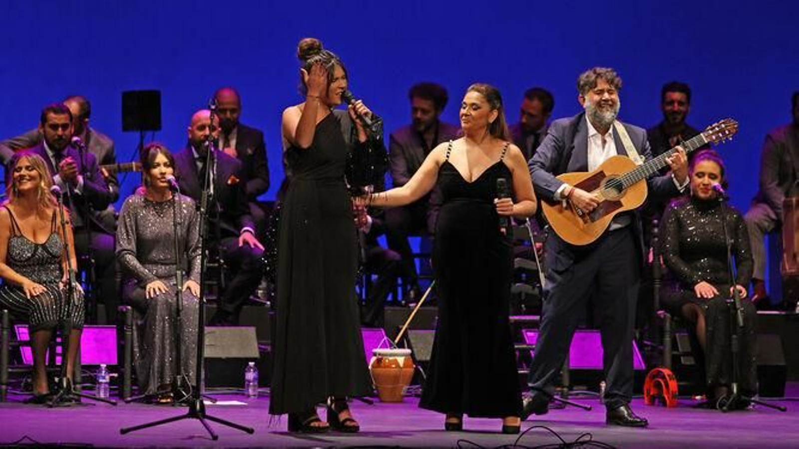 Pilar del Remendao, junto a Manuela y Luis de Periquín. Pilar del Remendao, junto a Manuela y Luis de Periquín.