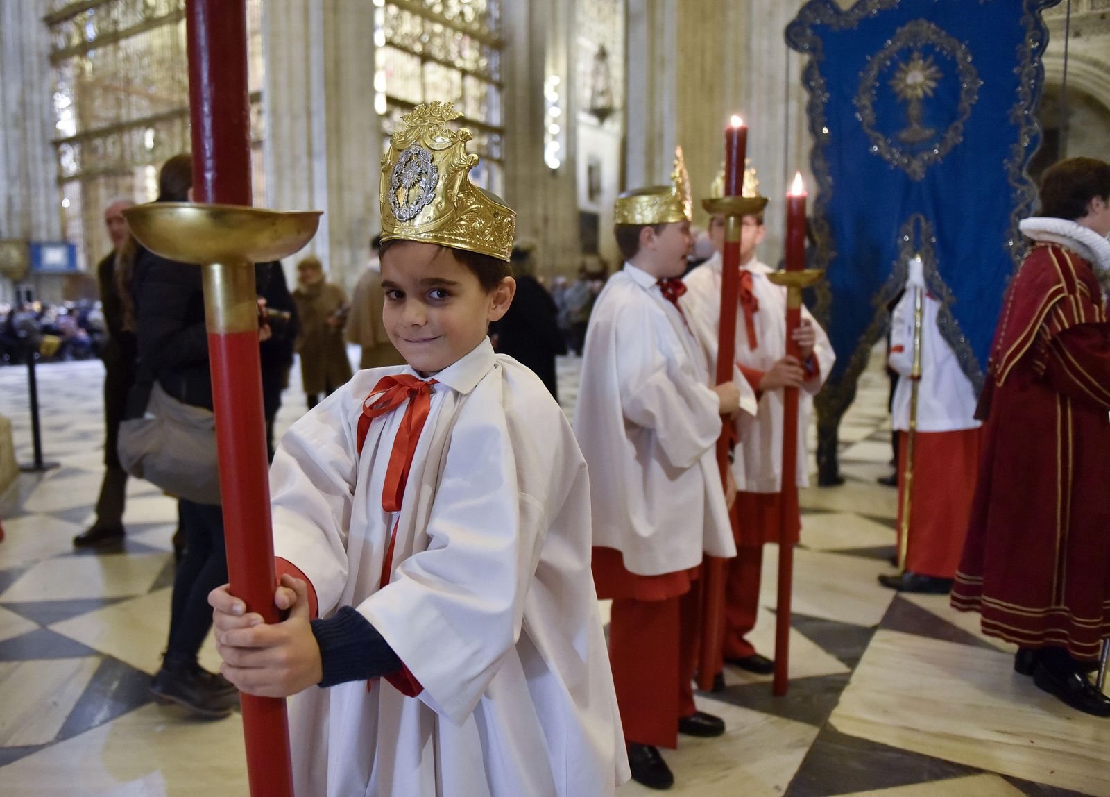 La misa en la Catedral por la Festividad de la Inmaculada, en imágenes