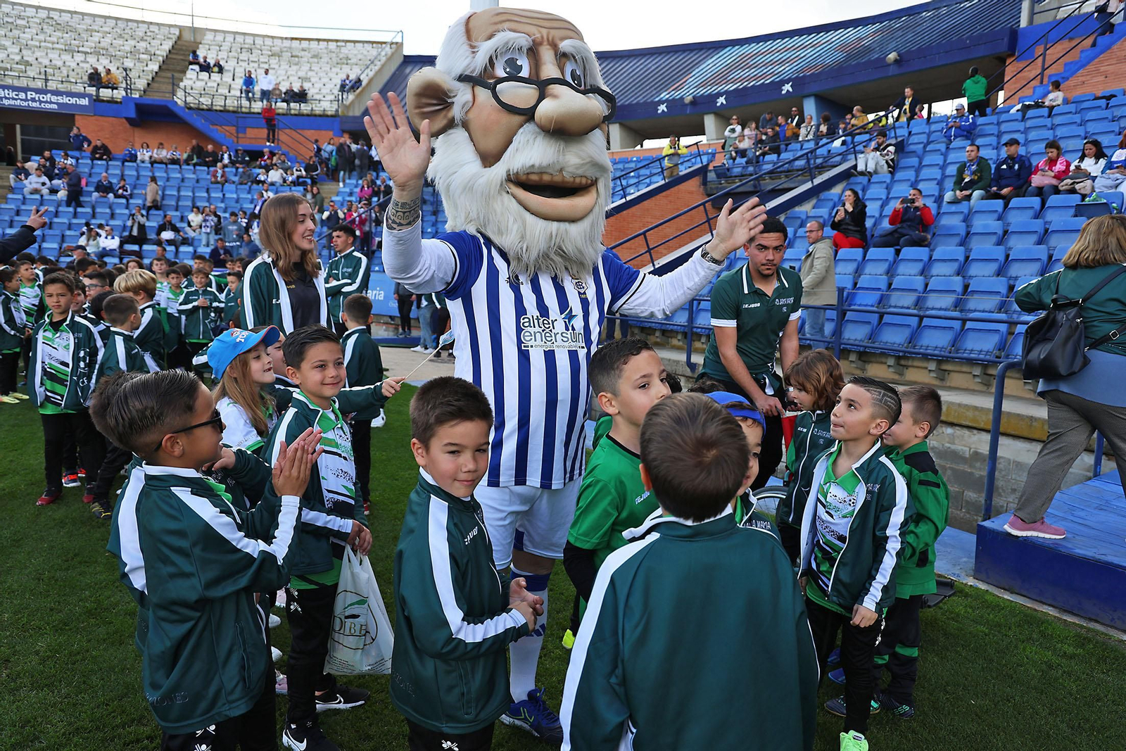Búscate en el Nuevo Colombino en el Recreativo de Huelva vs Antequera