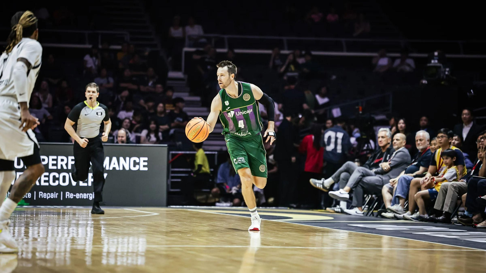 Tyler Kalinoski durante el encuentro.