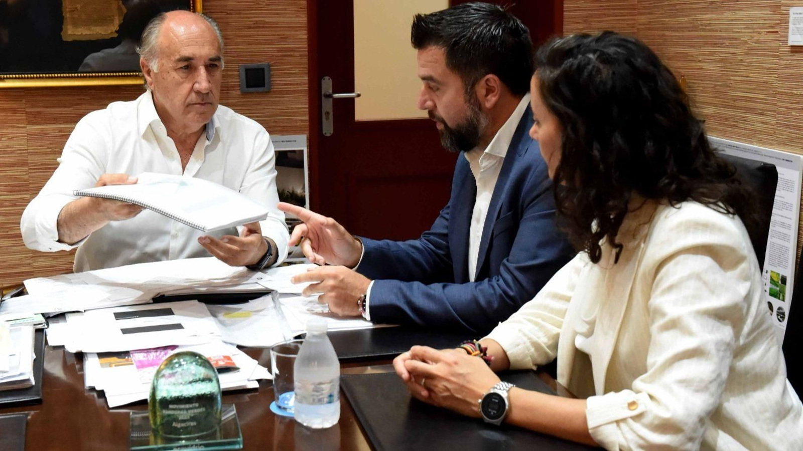 José Ignacio Landaluce, Fran González y Yéssica Rodríguez, este jueves en Algeciras.