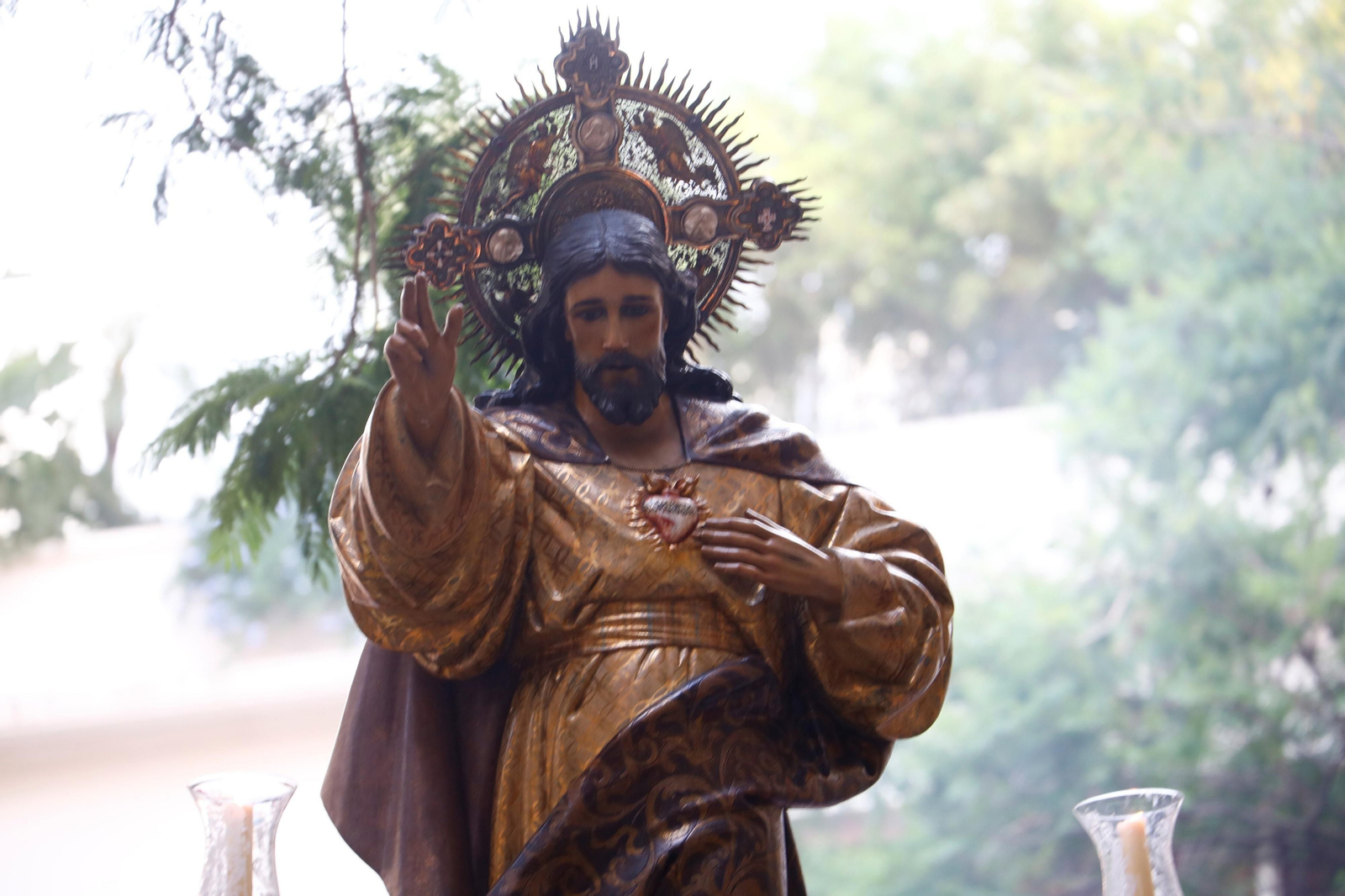 La procesión del Sagrado Corazón de Jesús en Córdoba, en imágenes