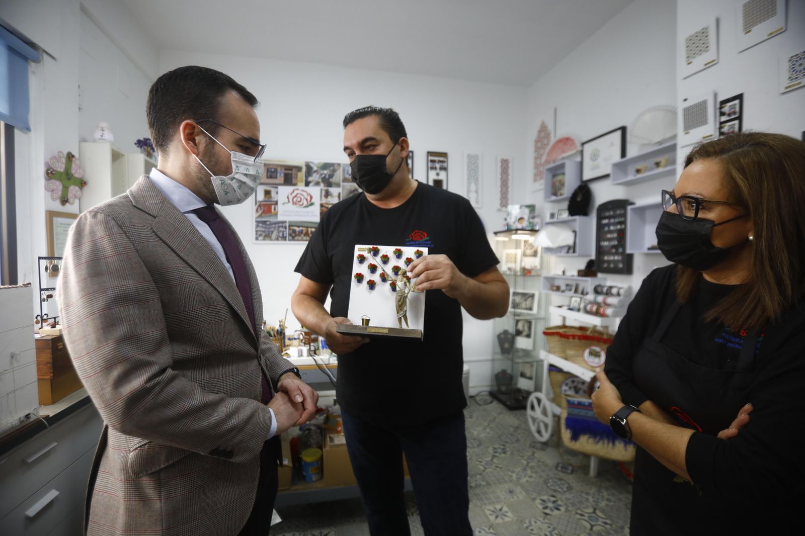 El taller de miniaturas artesanas de Rafael Aguilera y Carmen Guijo, en Córdoba.