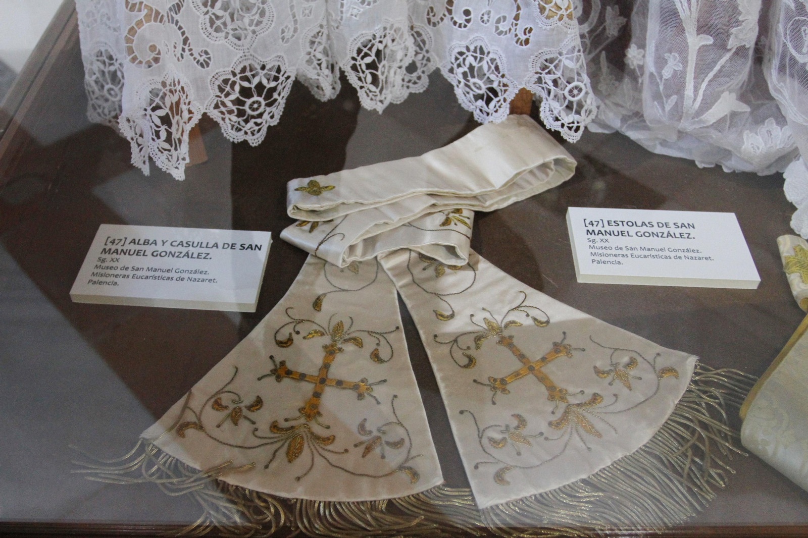 La inauguración de la exposición 'Arcipreste de Huelva, San Manuel González', en imágenes