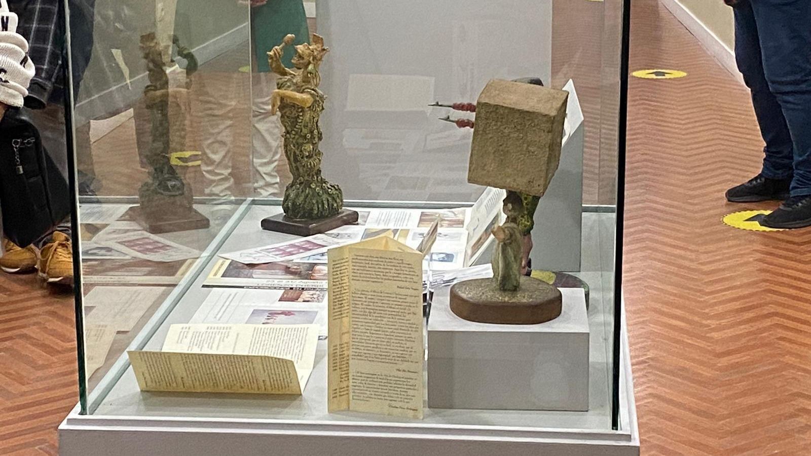 Algunos de los detalles que forman parte de esta exposición.