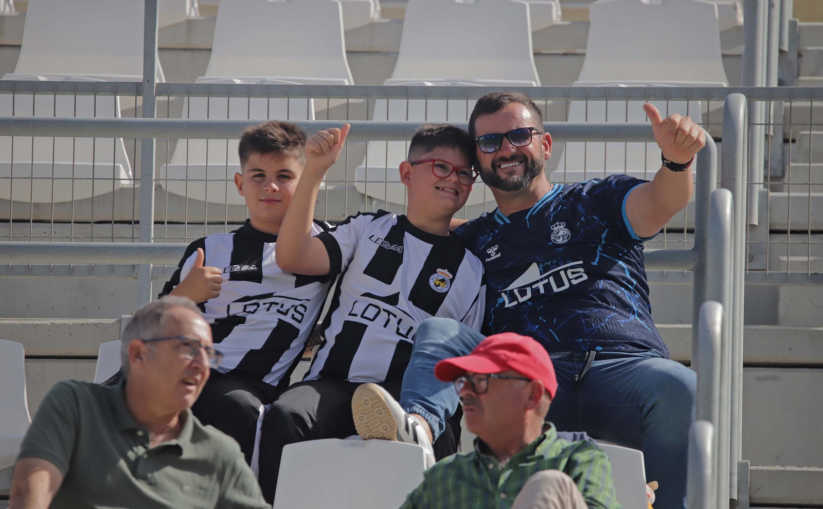 Búscate en el Ciudad de La Línea durante el Balona - Pozoblanco de Tercera Federación