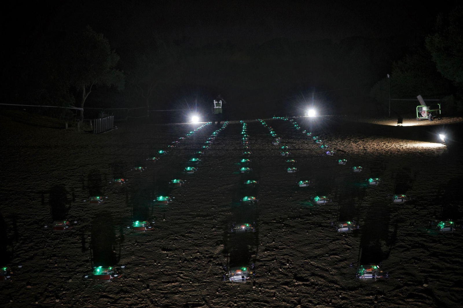 El espectáculo de drones de la Feria de Puerto Real, en imágenes
