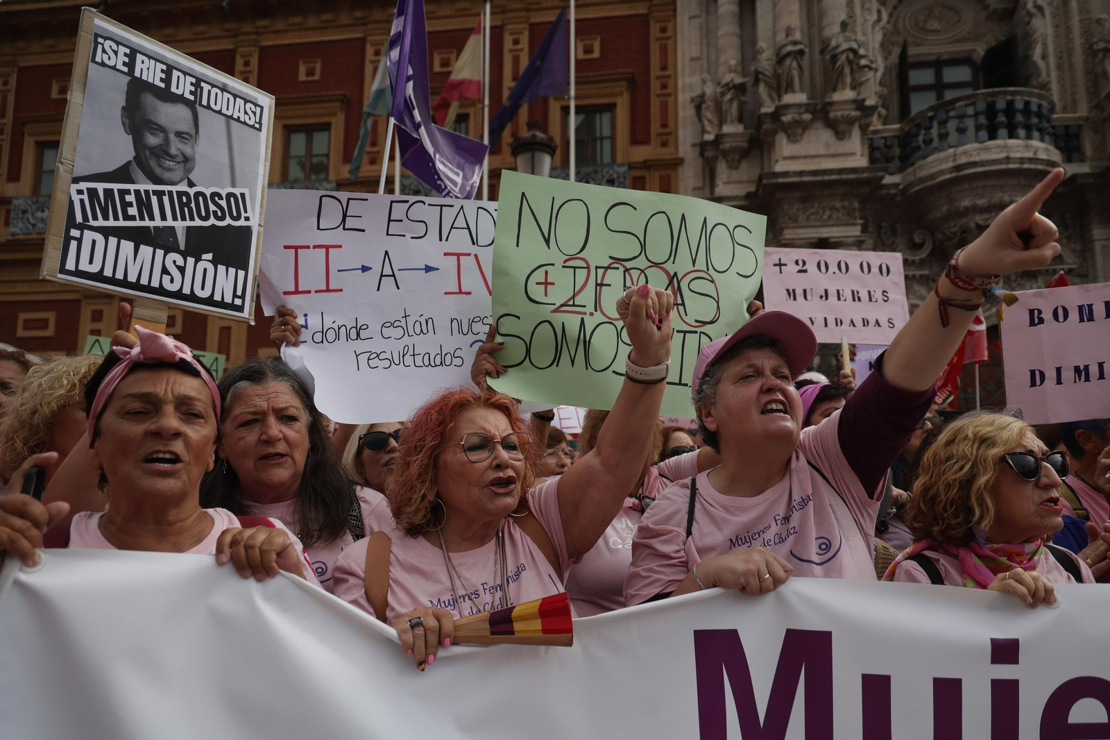 Las imágenes de la manifestación convocada por Amama