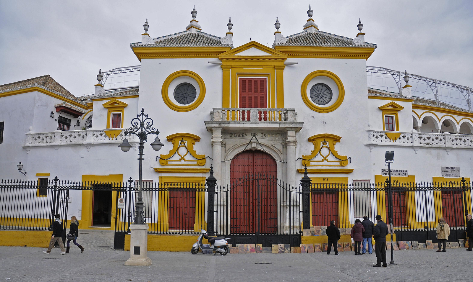 La Puerta del Príncipe de la plaza de la Maestranza volverá a abrirse para una corrida de toros el sábado 18.