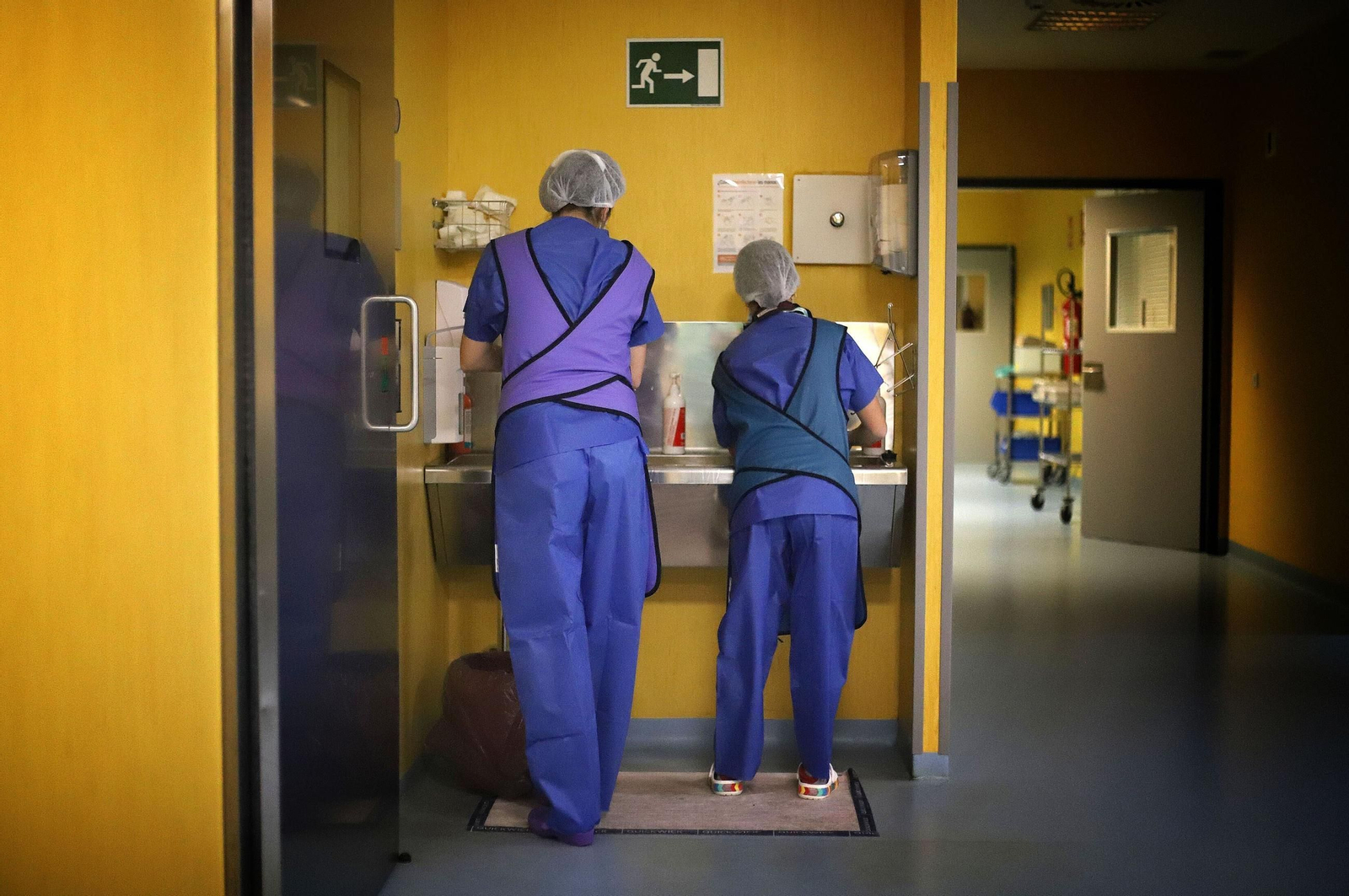 Sanitarias en un centro hospitalario.