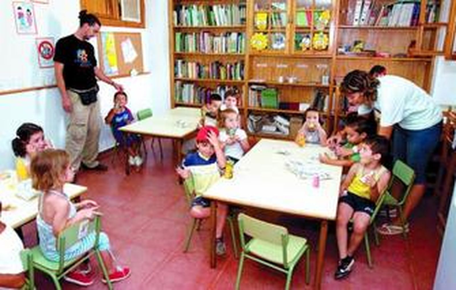 El Proyecto Brújula ofrece diversas actividades lúdico-educativas a niños entre los 3 y 12 años de edad.