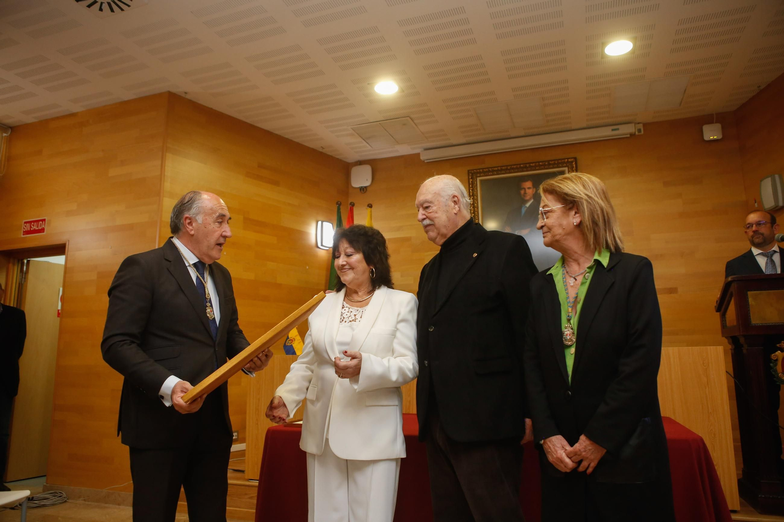 Fotos de la entrega de reconocimientos por el Día de Andalucía en Algeciras
