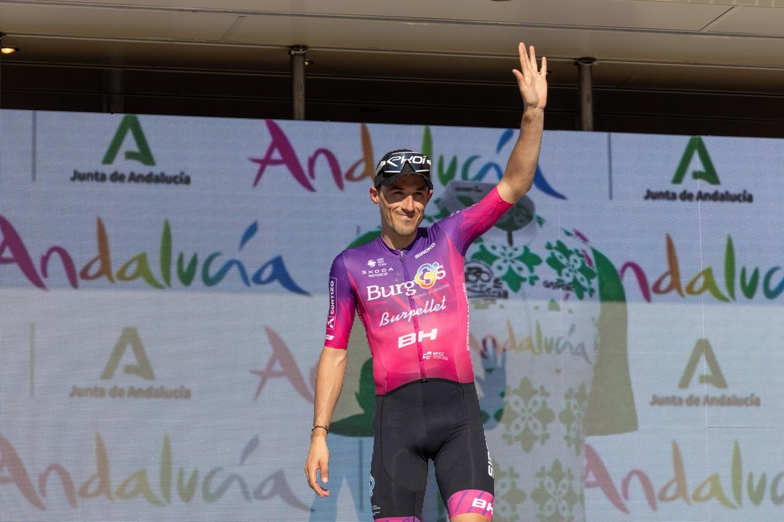 En imágenes: Torredelcampo disfruta de la meta de la Vuelta de Andalucía