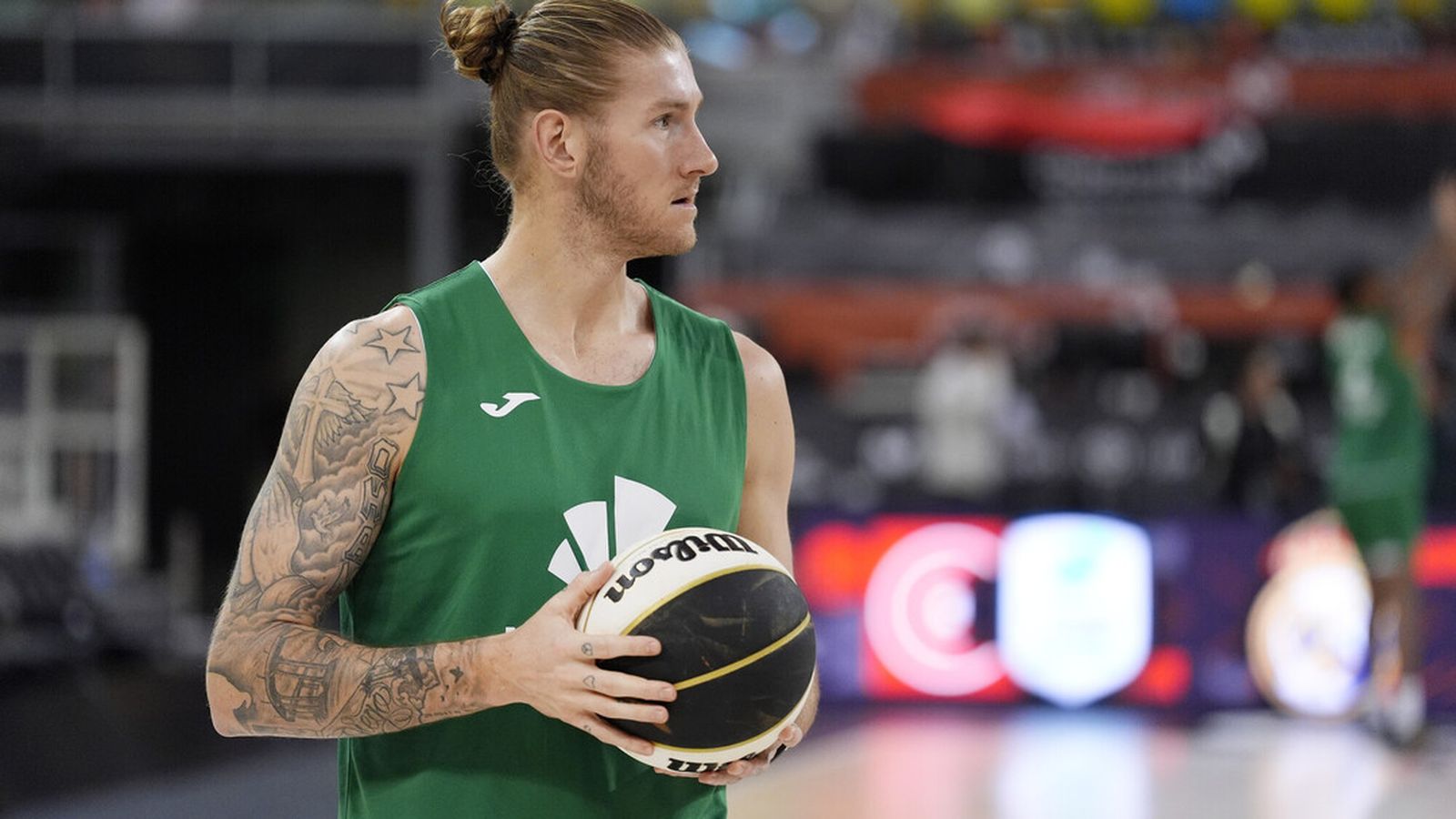 El Unicaja prueba el Gran Canaria Arena