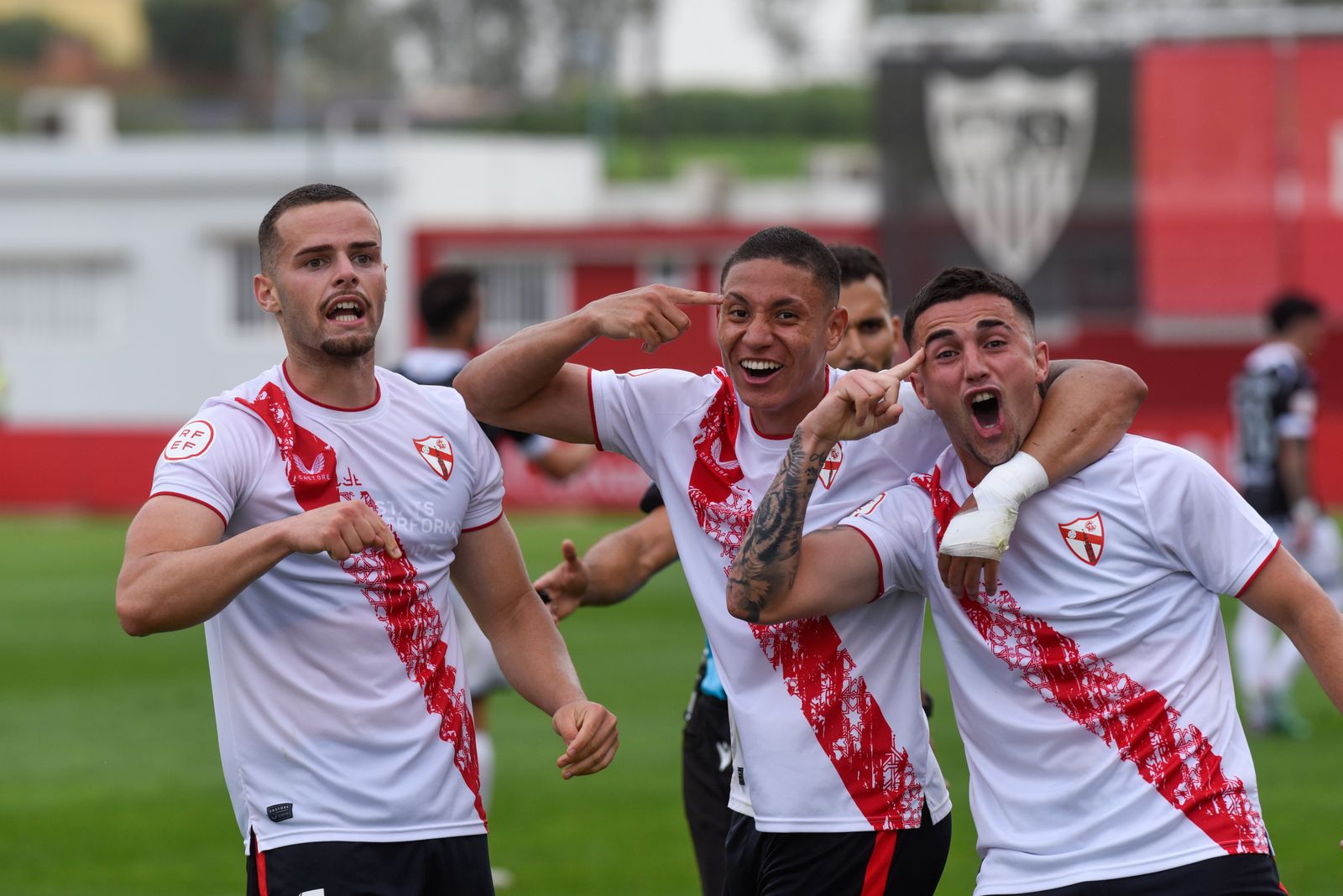 Partido del Sevilla Atlético con la Real Balompédica Linense