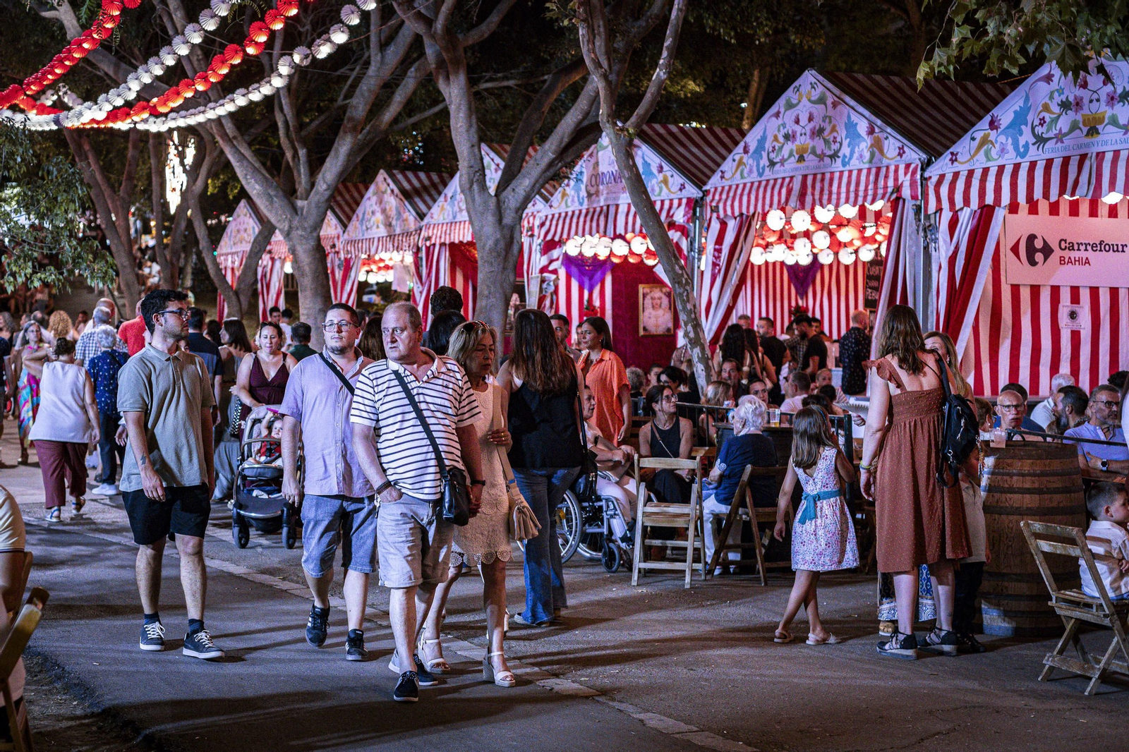Búscate en las imágenes del jueves de la Feria del Carmen y de la Sal 2025 en San Fernando