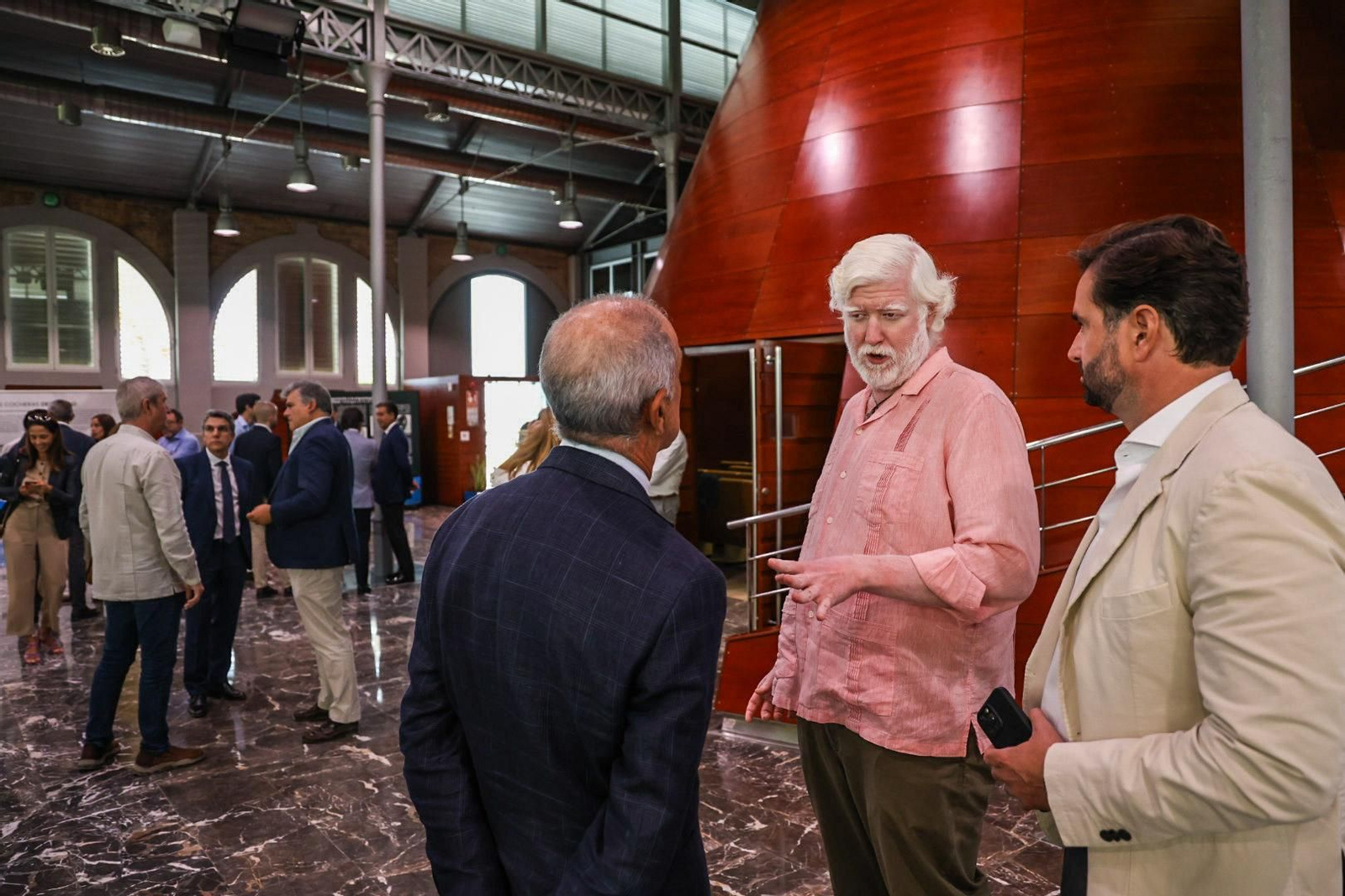 Imágenes del acto de bienvenida del Puerto de Huelva al Club de Negocios Talento de Sevilla, organizada por el Club Cámara de Huelva