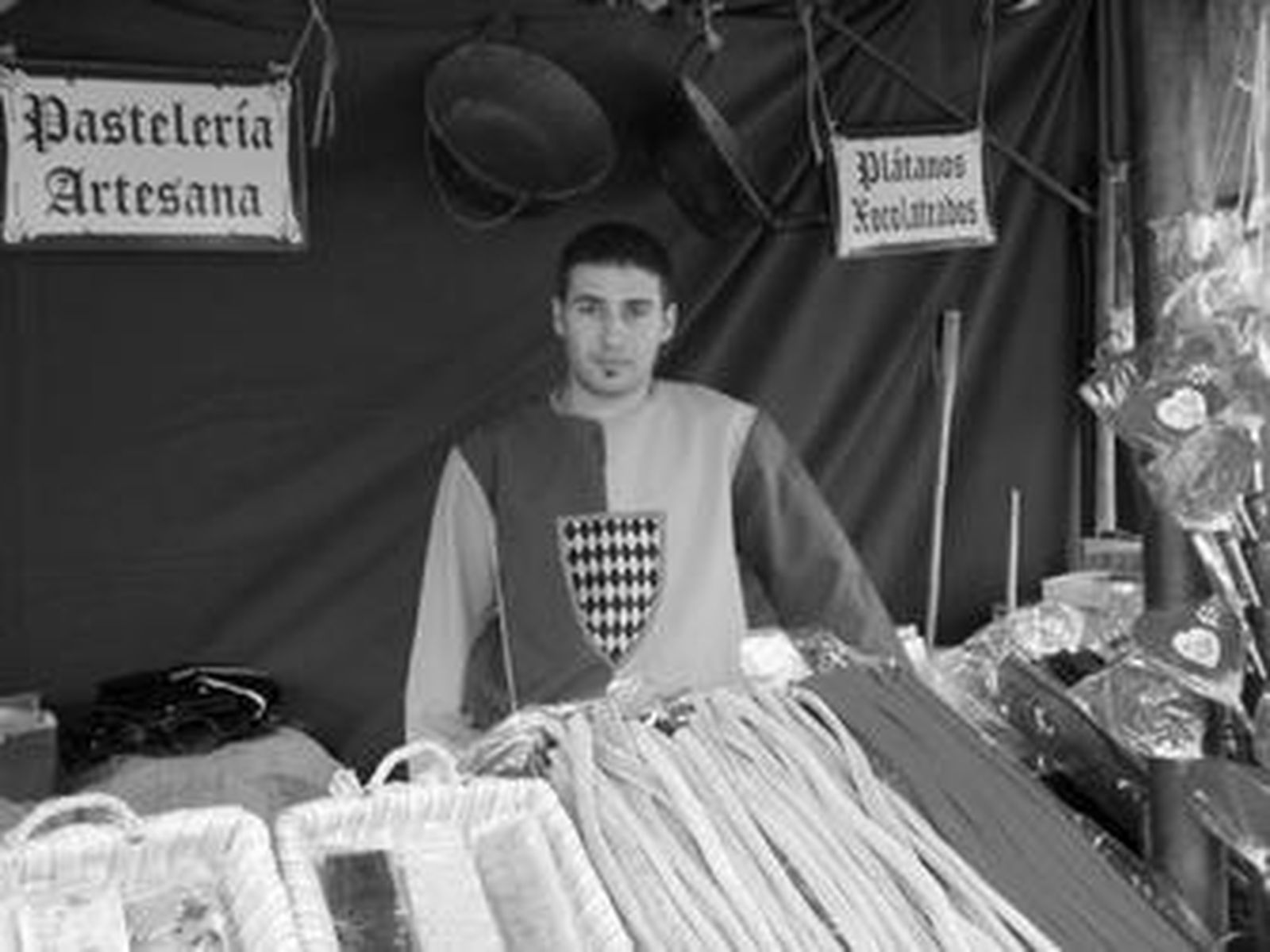Cinco años vendiendo dulces en el mercado medieval