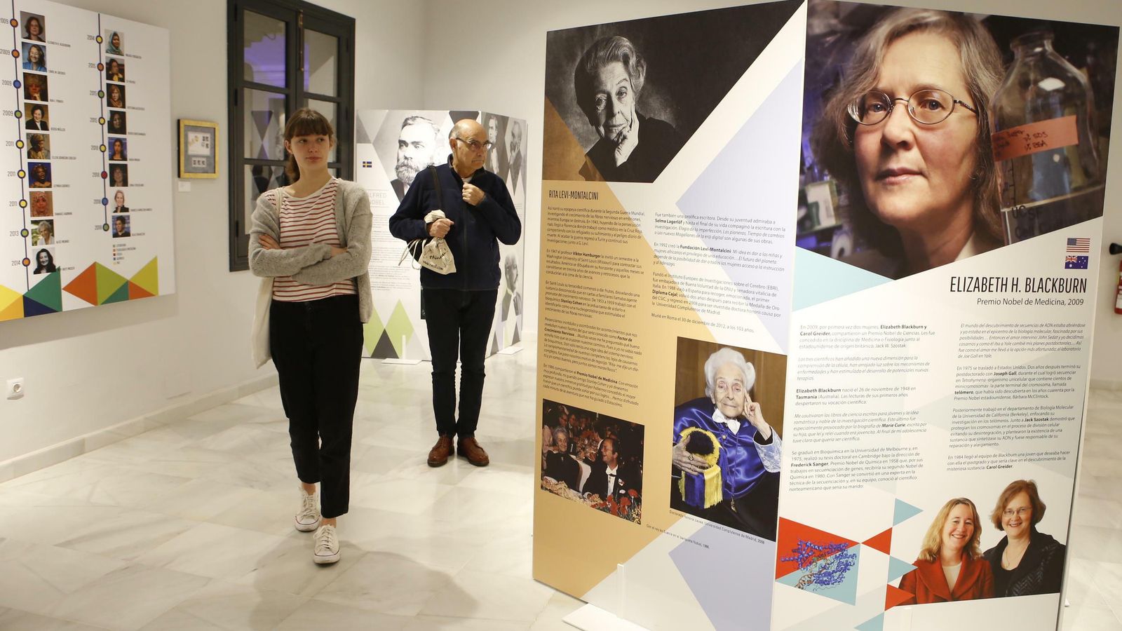 Paneles expuestos en la Casa de la Ciencia con las Premios Nobel.