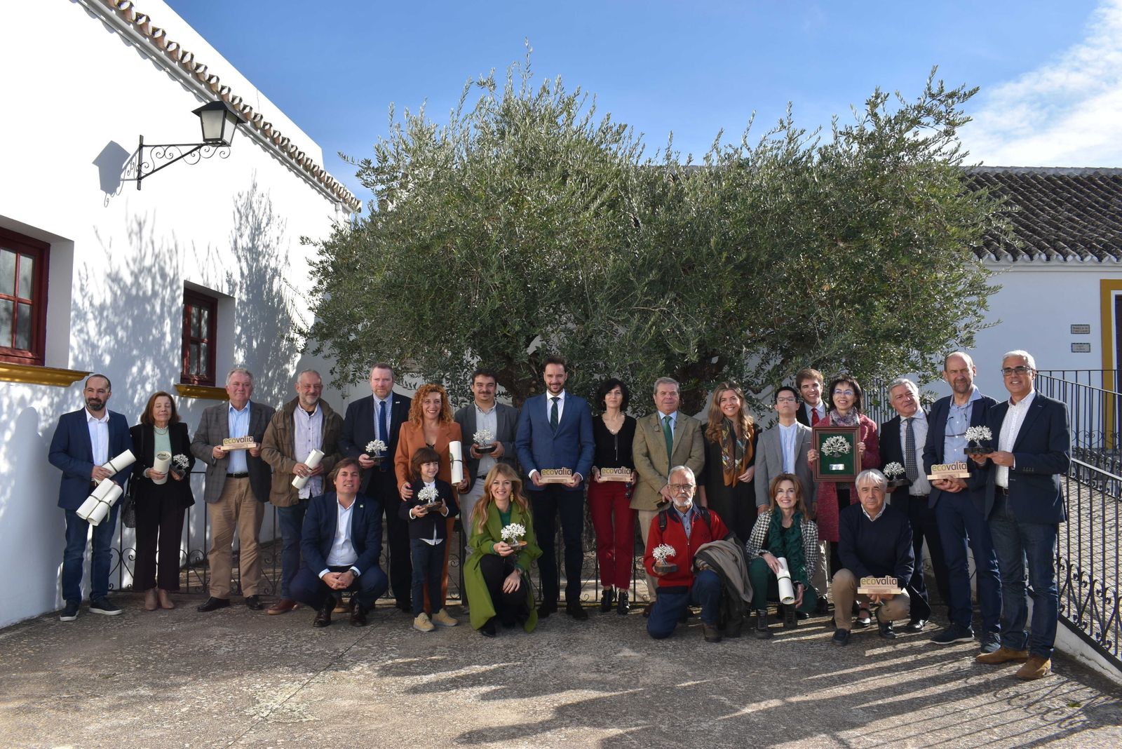 Foto de familia en la entrega de los XXIV Premios Núñez de Pradoen Baena.