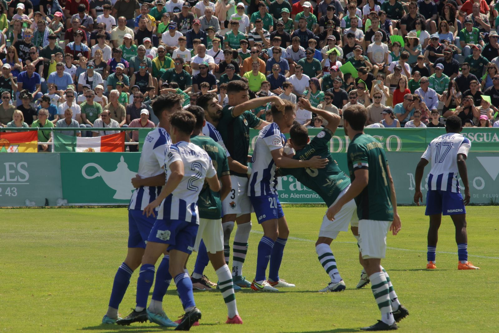Imágenes del partido entre el Cacereño y el Recreativo de Huelva