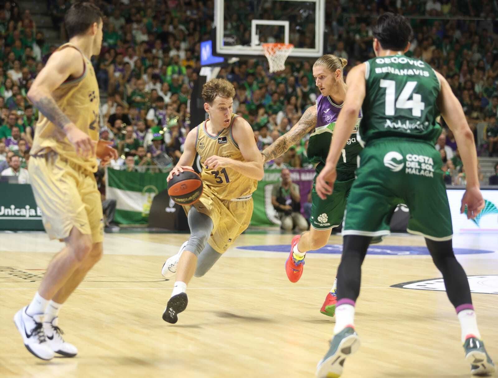 El Unicaja-Barcelona, en fotos