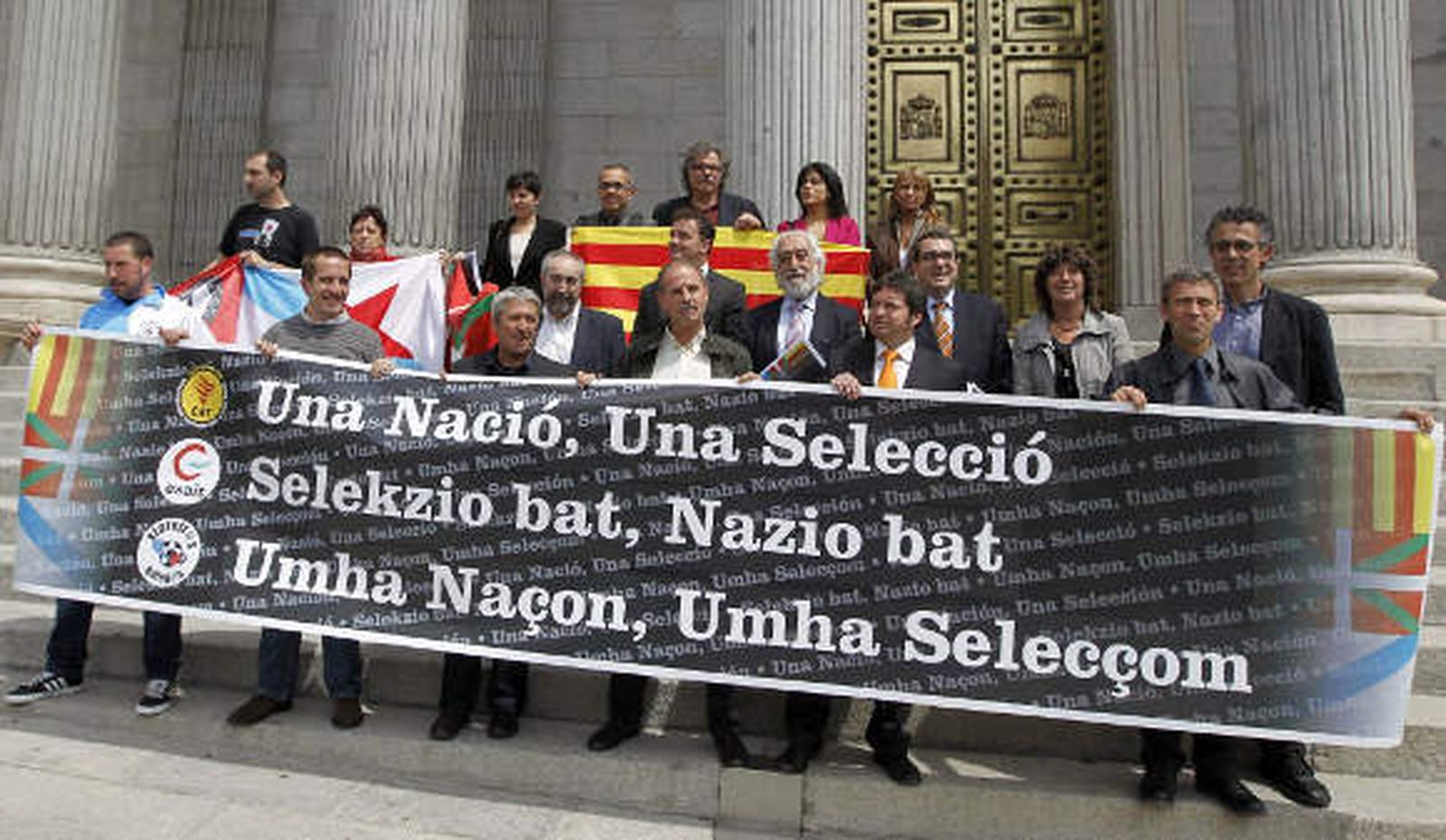 Una plataforma pide la reivindicación de las selecciones vasca, gallega y catalana en la final de Copa