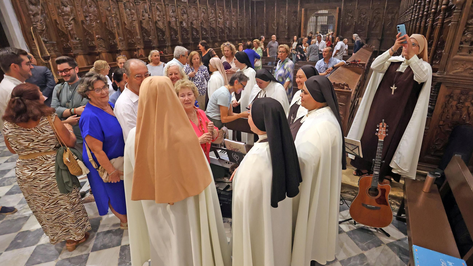 Imágenes de la misa de bienvenida a las hermanas Carmelitas en La Cartuja de Jerez