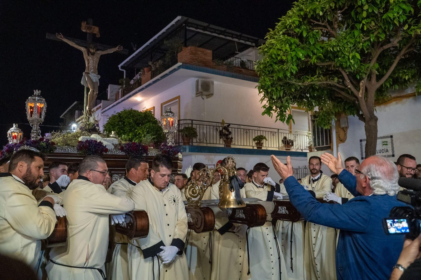 El Yacente y el Cristo de la Redención el Viernes Santo en Benalmádena, en fotos