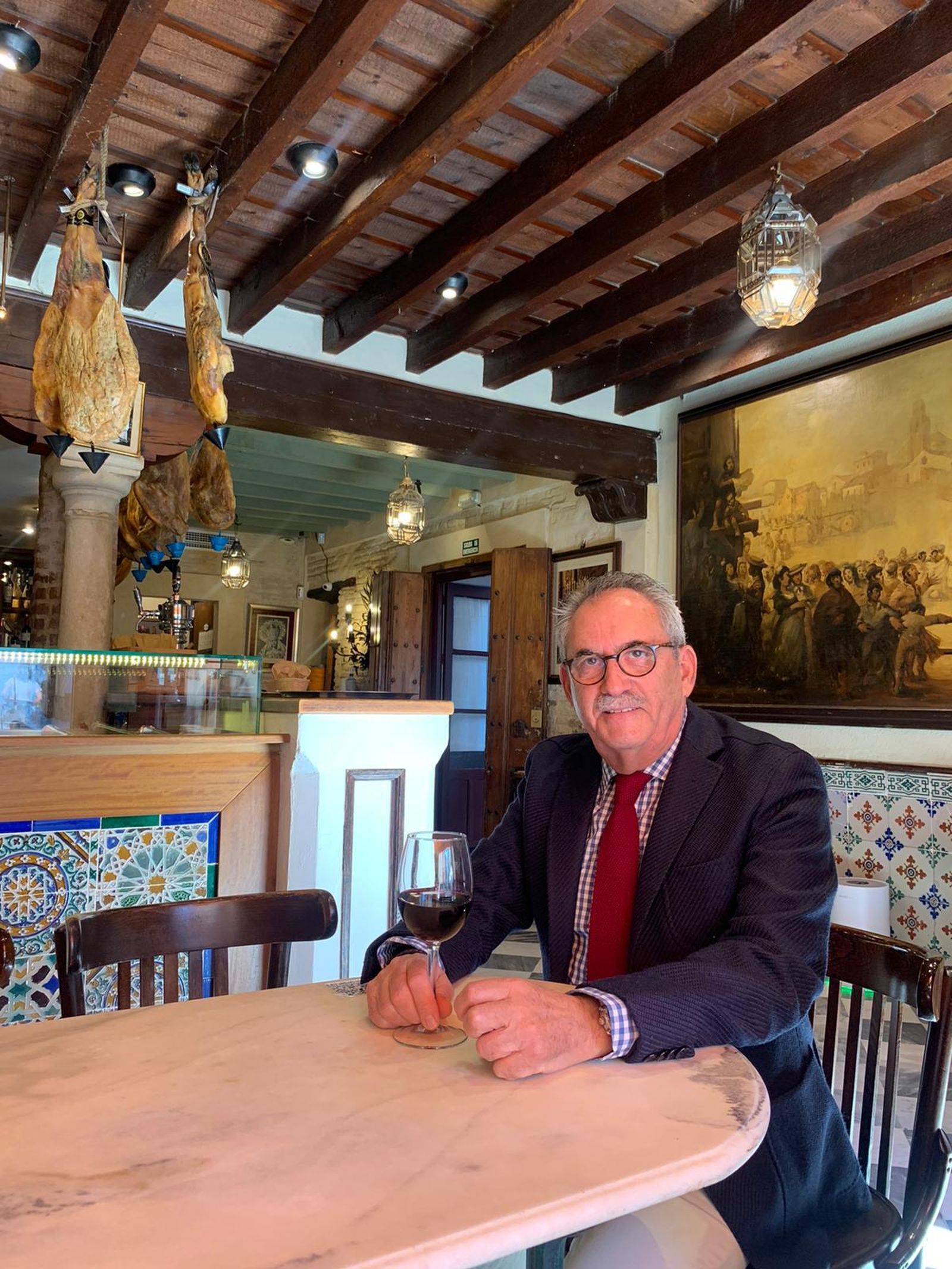 Antonio Castro, propietario de la taberna Casa Román.