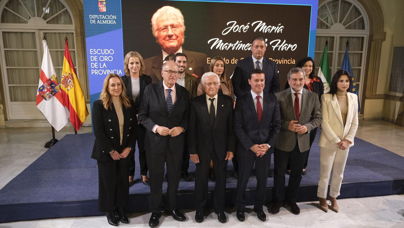 Imágenes de la entrega del Escudo de Oro de la Provincia de Almería a José María Martínez de Haro