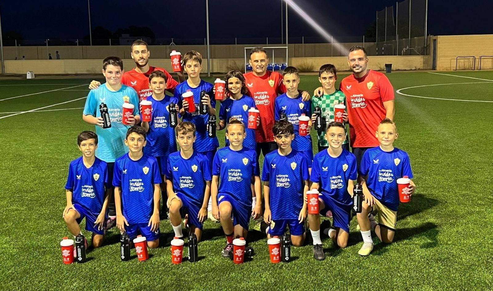 El conjunto alevín de Primera Andaluza posa en Los Pinos