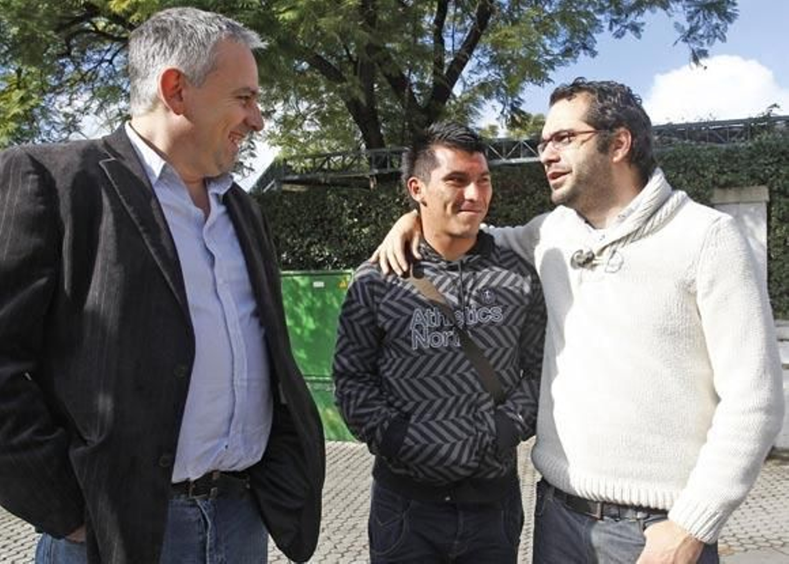 Medel promete "mucha entrega y corazón" para que el Sevilla logre "un nuevo título"