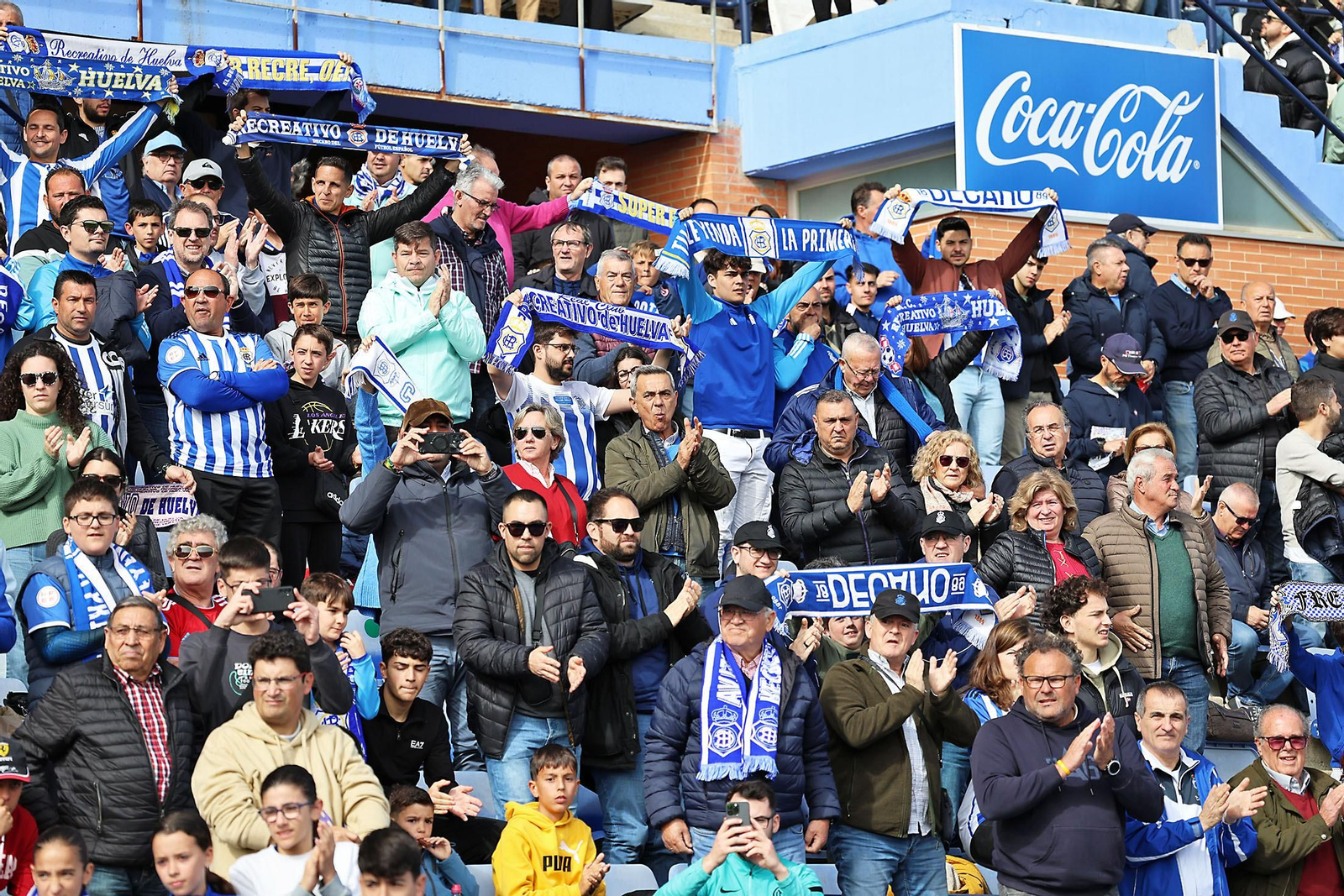 Ambiente en las gradas del Recreativo de Huelva vs AD Ceuta FC