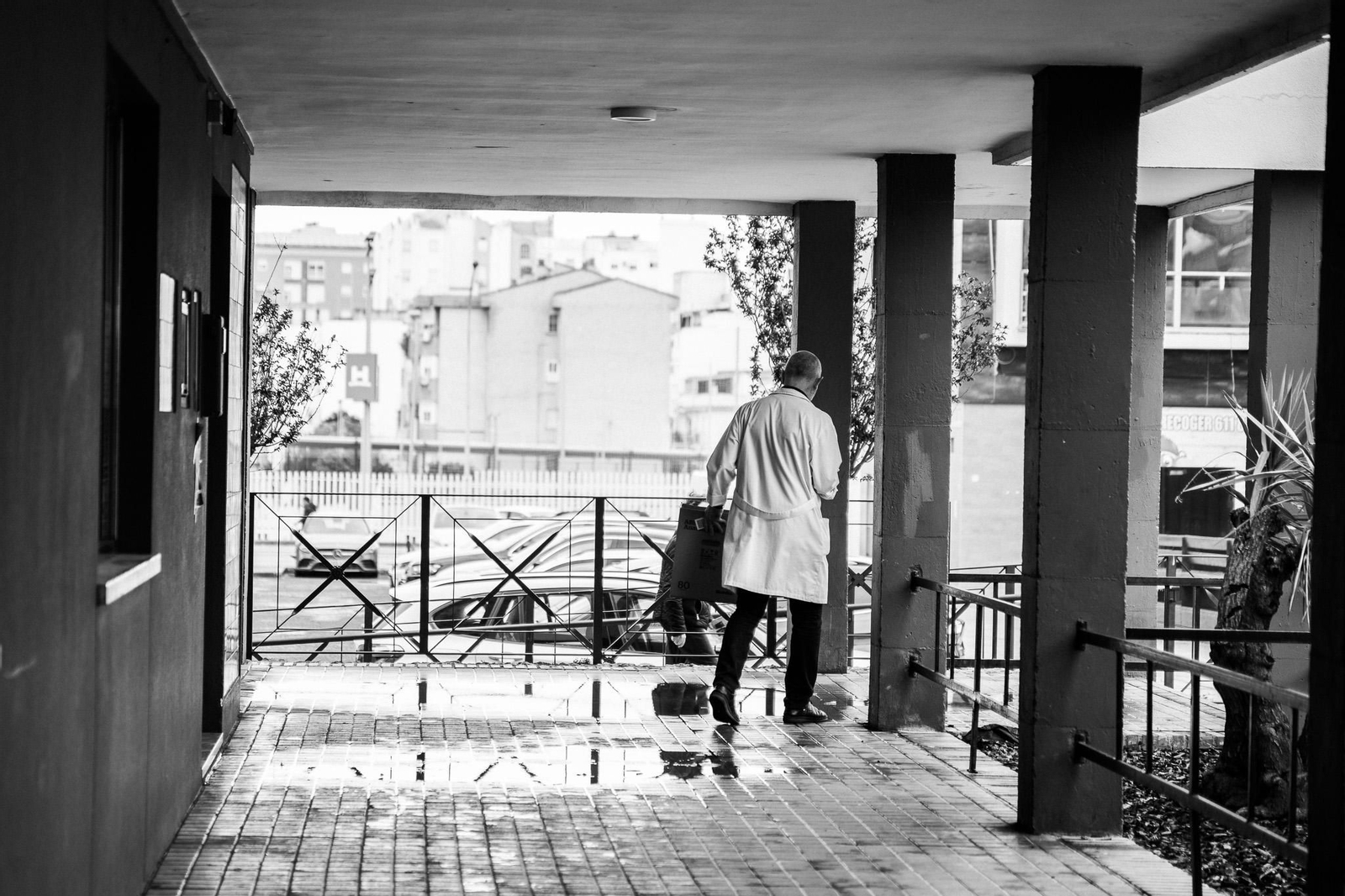 Imágenes del viernes 4 de abril en Huelva