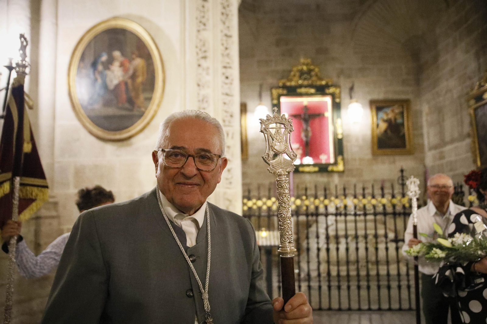Imágenes de la salida  del Rocío desde la Catedral de Almería