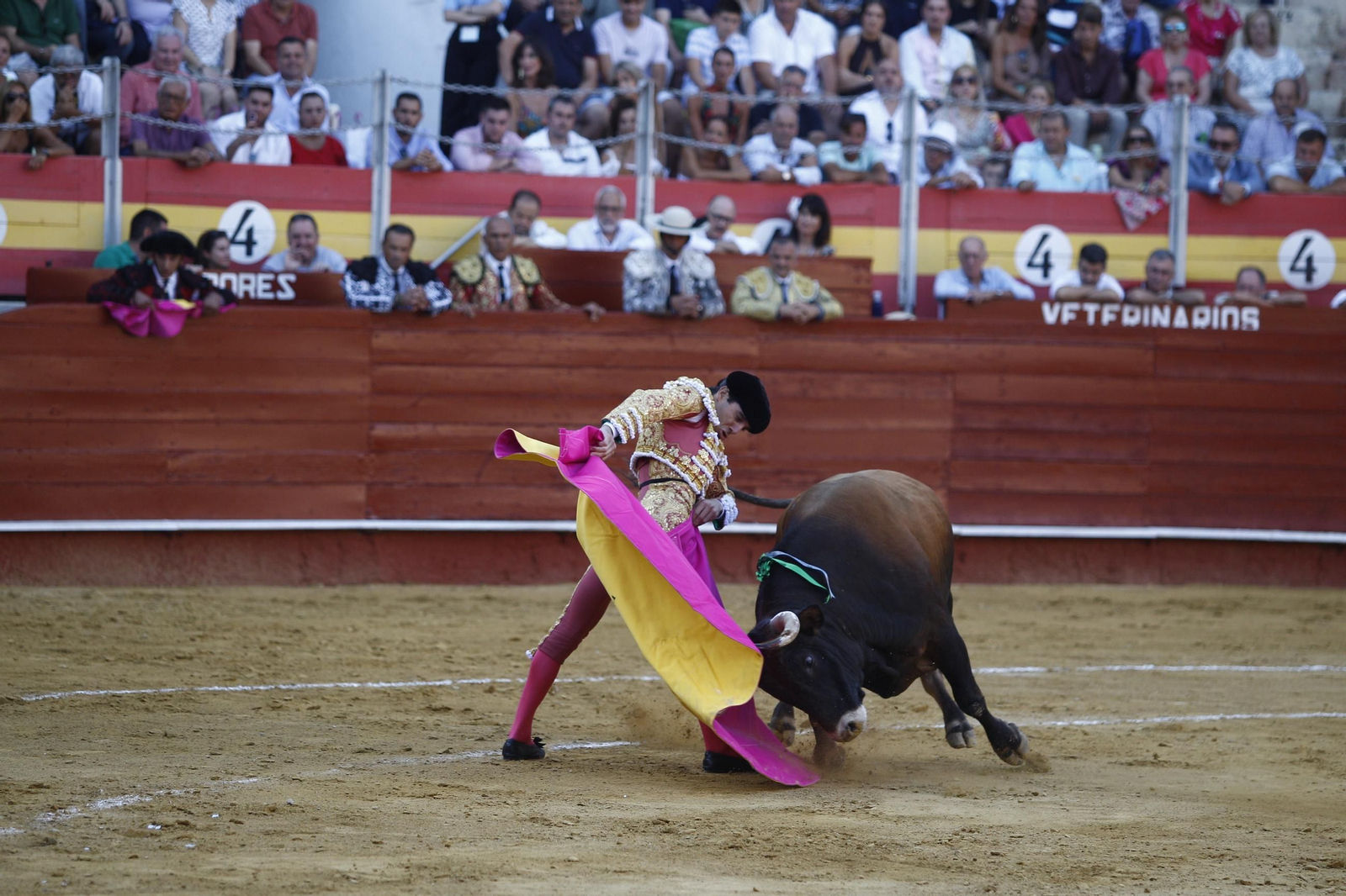Las mejores imágenes de los toreros Fortes, Juan Ortega y David de Miranda en la Feria de Almería 2025