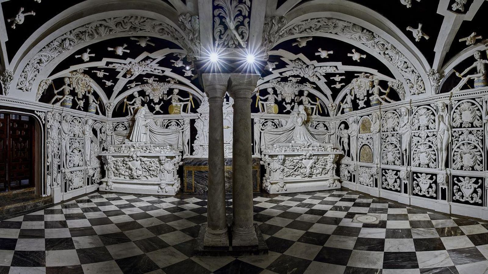 Cripta de Nuestra Señora de la Victoria de Málaga tras su restauración. Cripta de Nuestra Señora de la Victoria de Málaga tras su restauración.