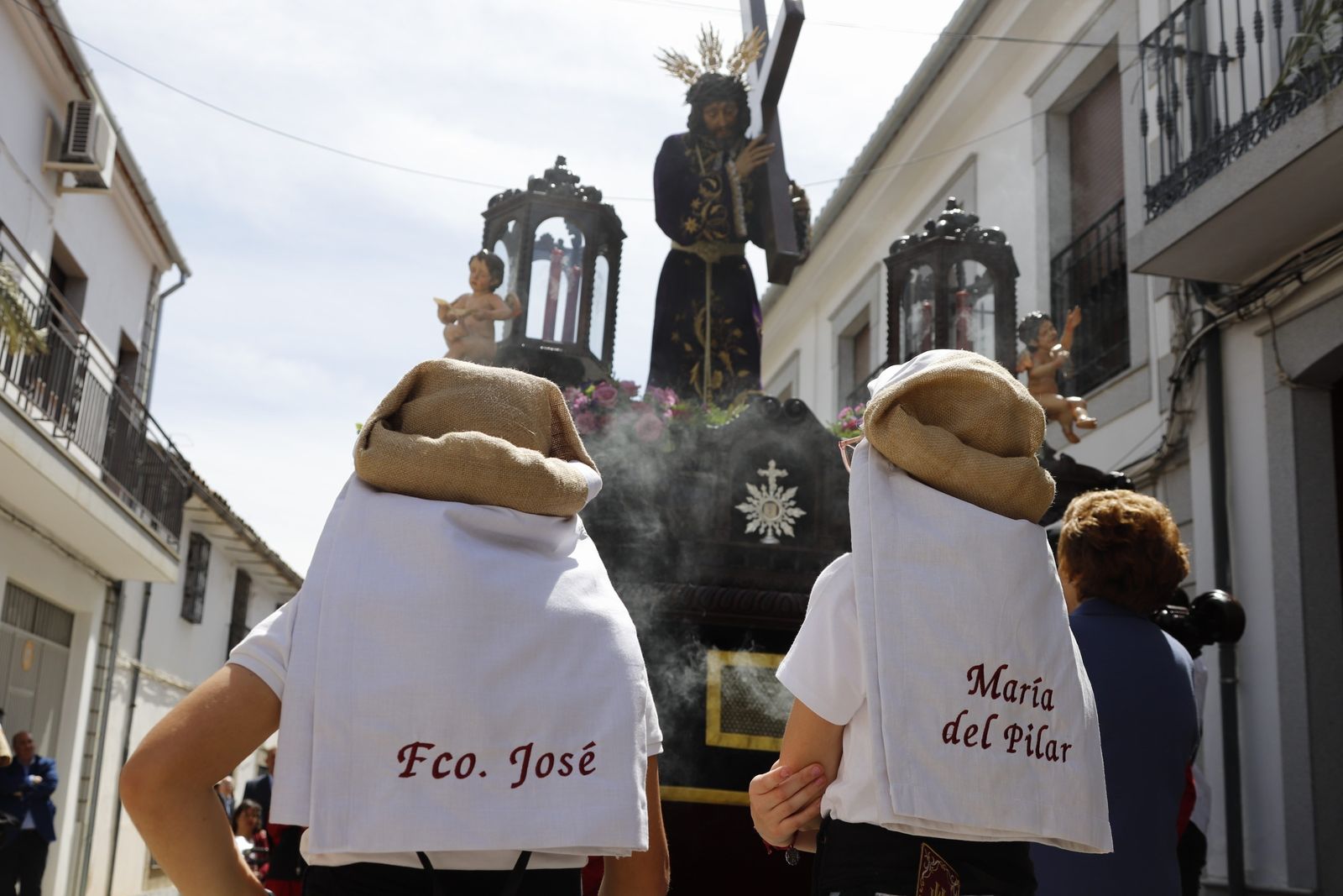 Jueves Santo en Villanueva de Córdoba: La procesión de Padre Jesús, en imágenes