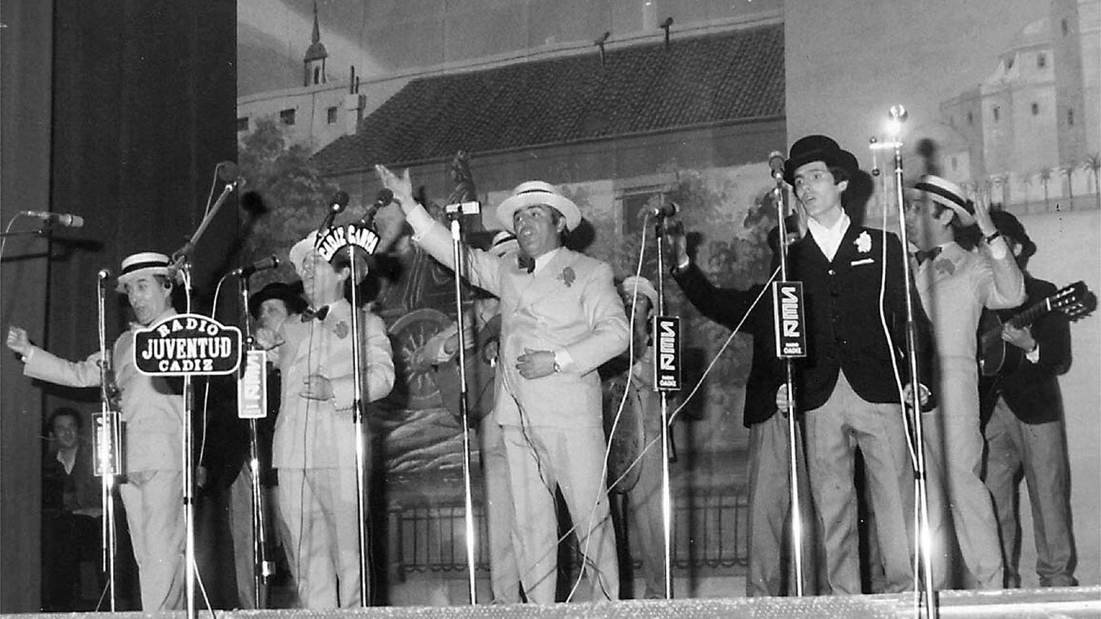 La comparsa de Madrid 'Los gadileños', de 1981.